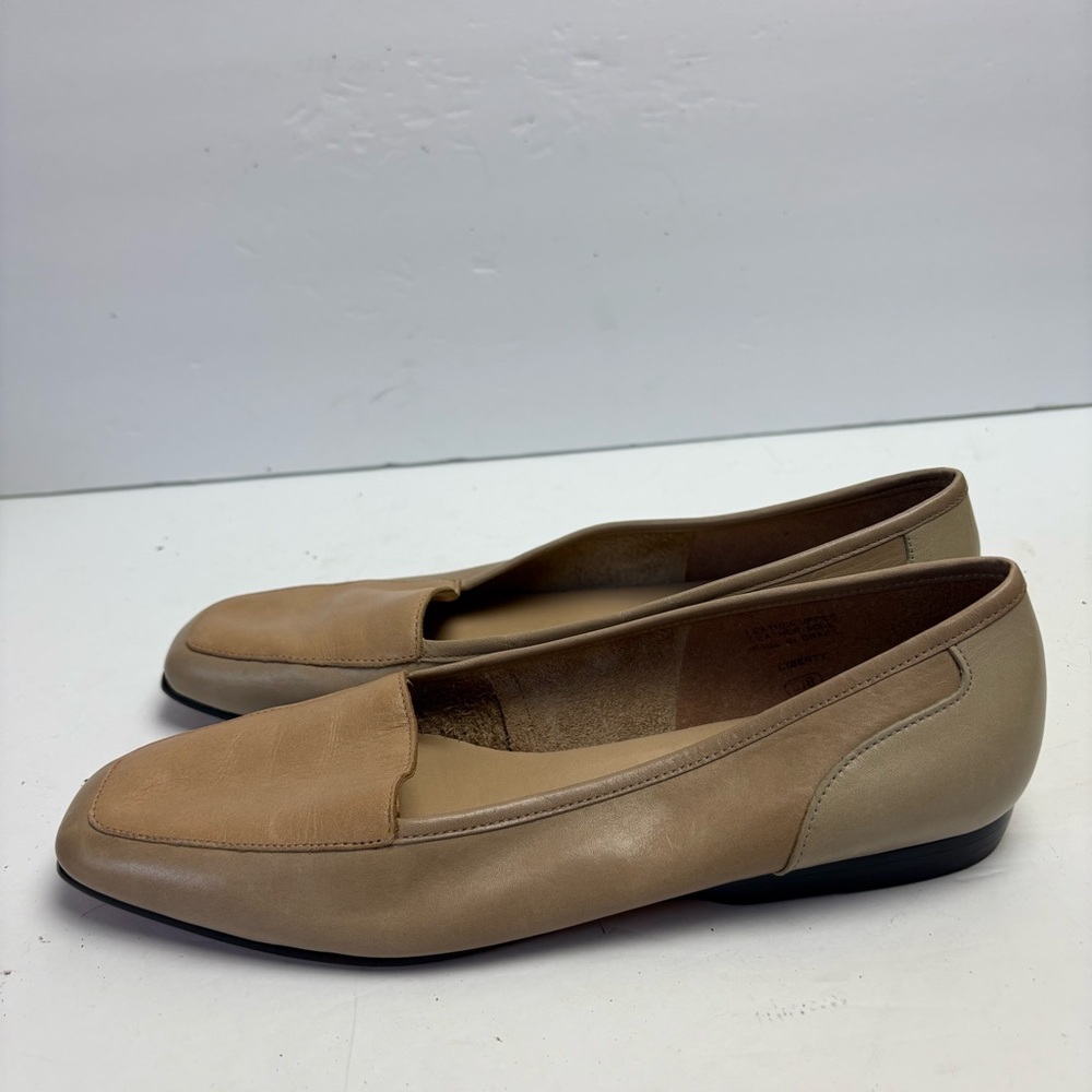 Enzo Angiolini Vintage Liberty Cream Tan Leather Flats Minimalist Design 8.5 N